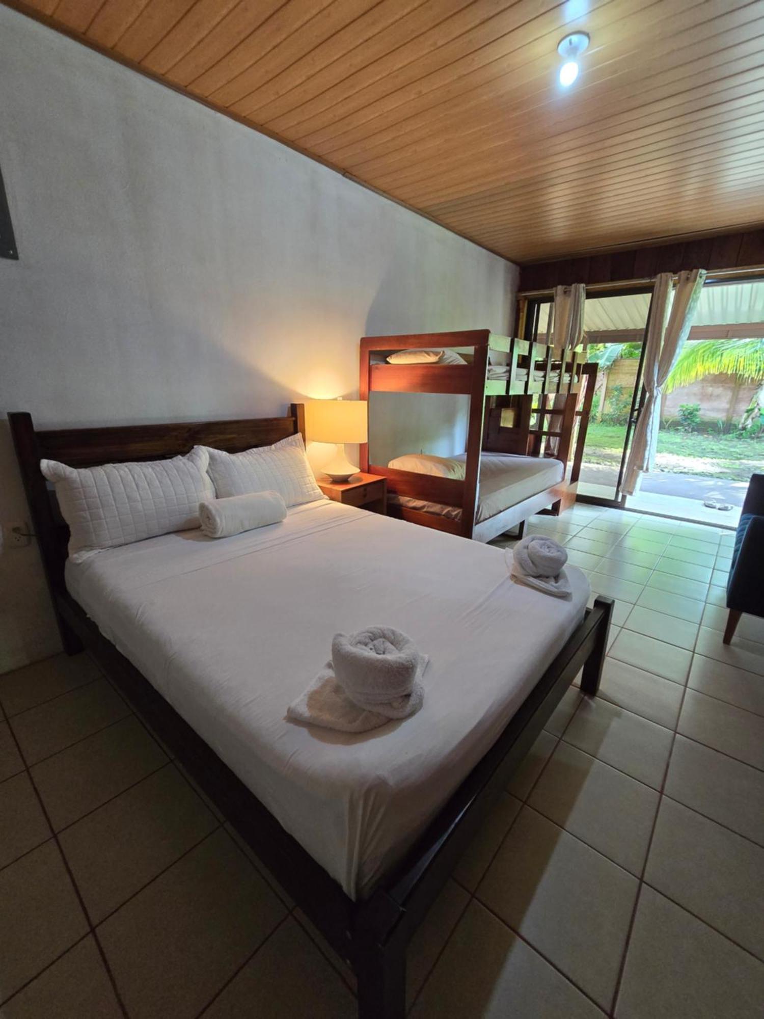 Tortuguero Hill Rooms Buitenkant foto